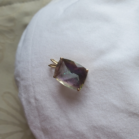 Jewelry - Picture 2 of 2